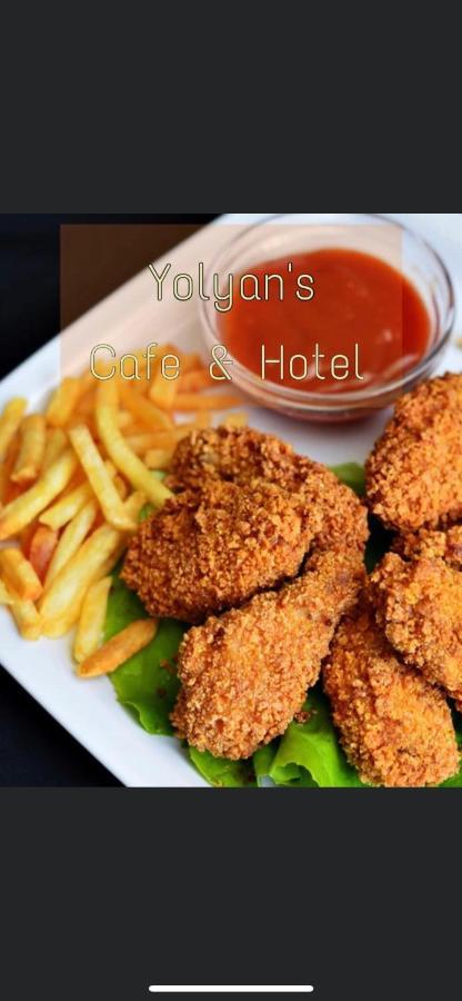 Yolyans Hotel Goris Exterior foto